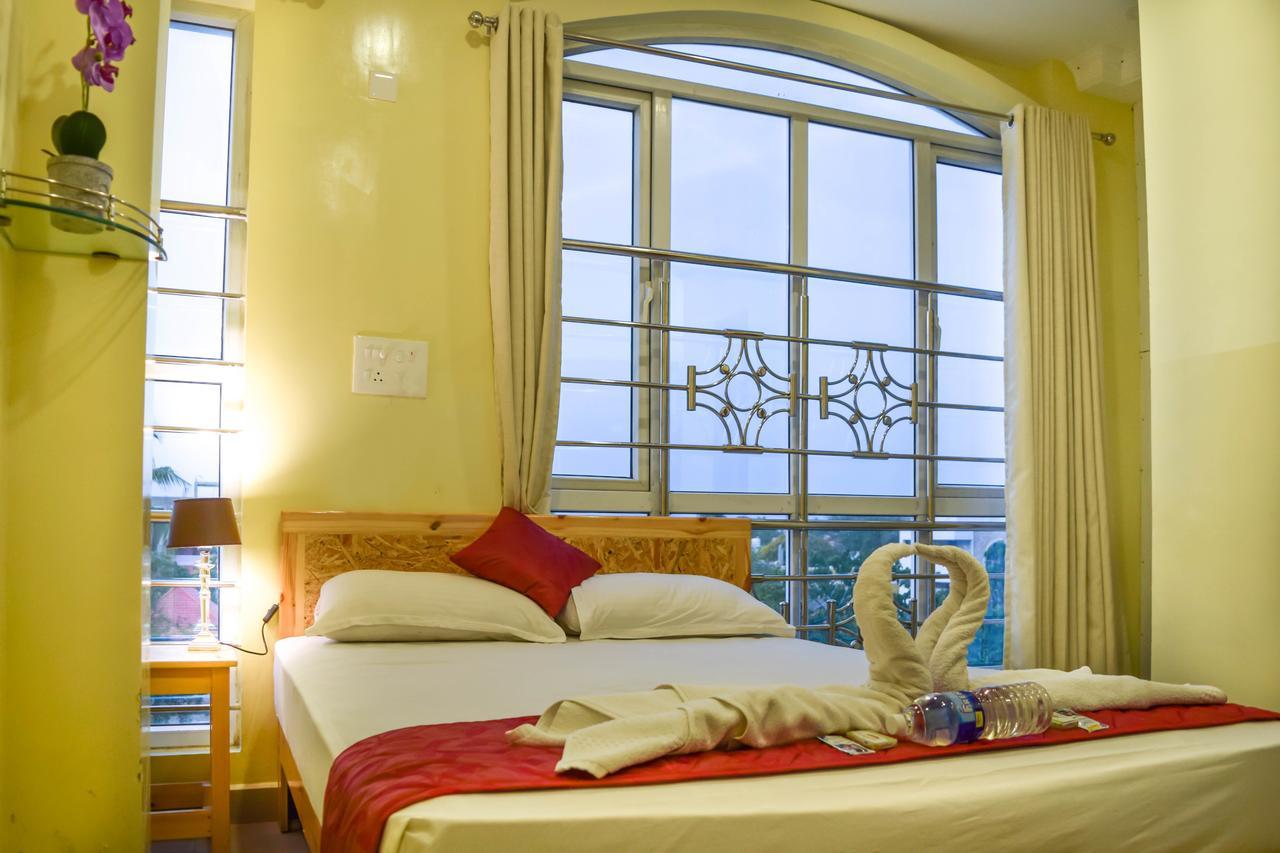 Chaplin Hotel Puducherry Eksteriør billede
