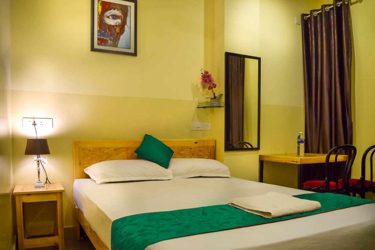 Chaplin Hotel Puducherry Eksteriør billede